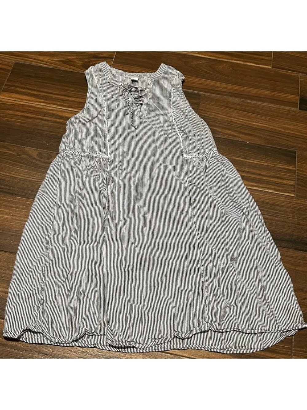 Old Navy Dress White‎ with Blue Stripes White Crochet Detail Large Sleeveless